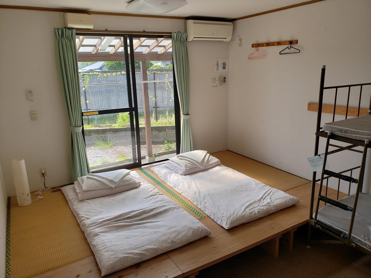 Yakushima Youth Hostel Екстер'єр фото
